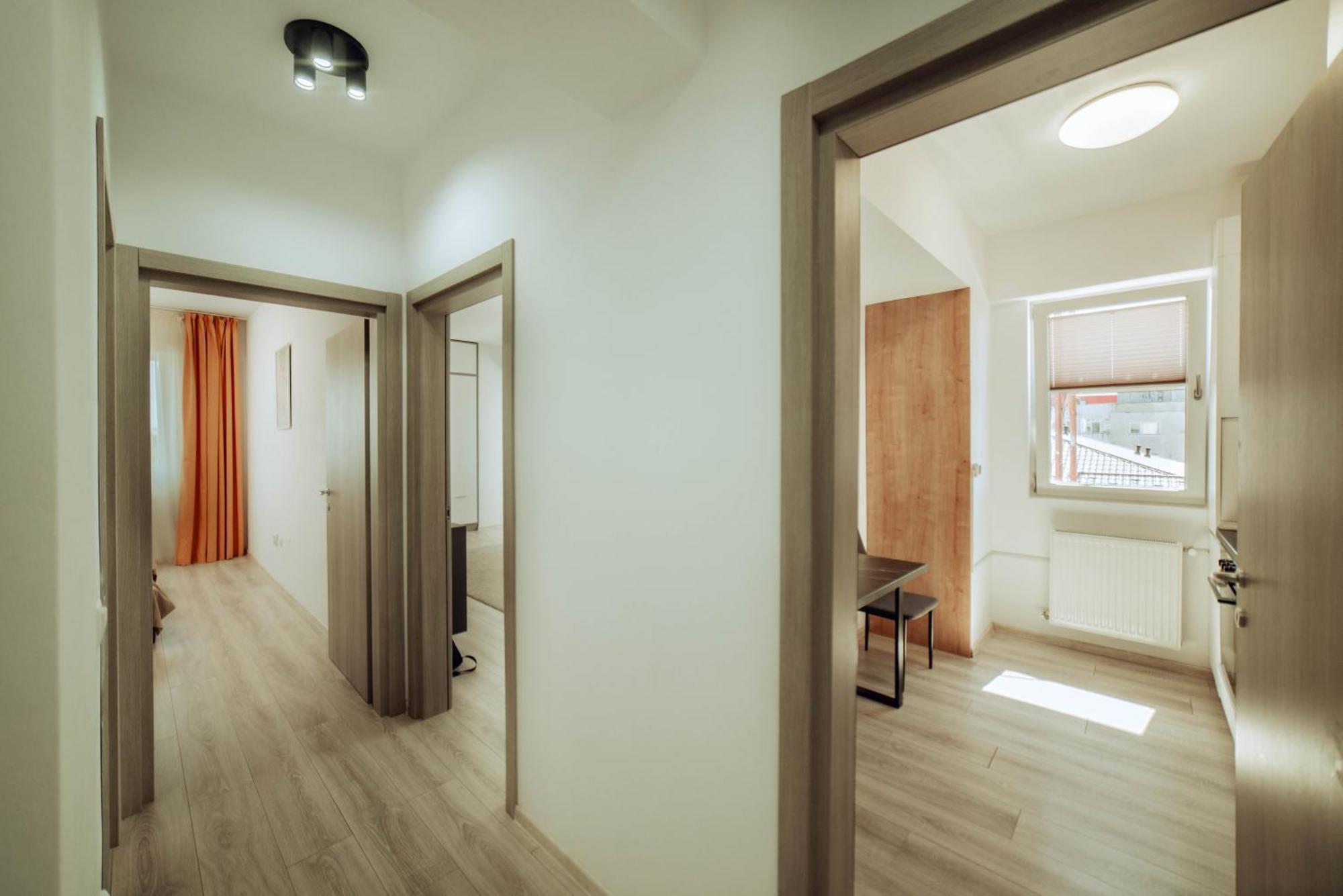 Cozy Apartments - One Residence ยาช ภายนอก รูปภาพ