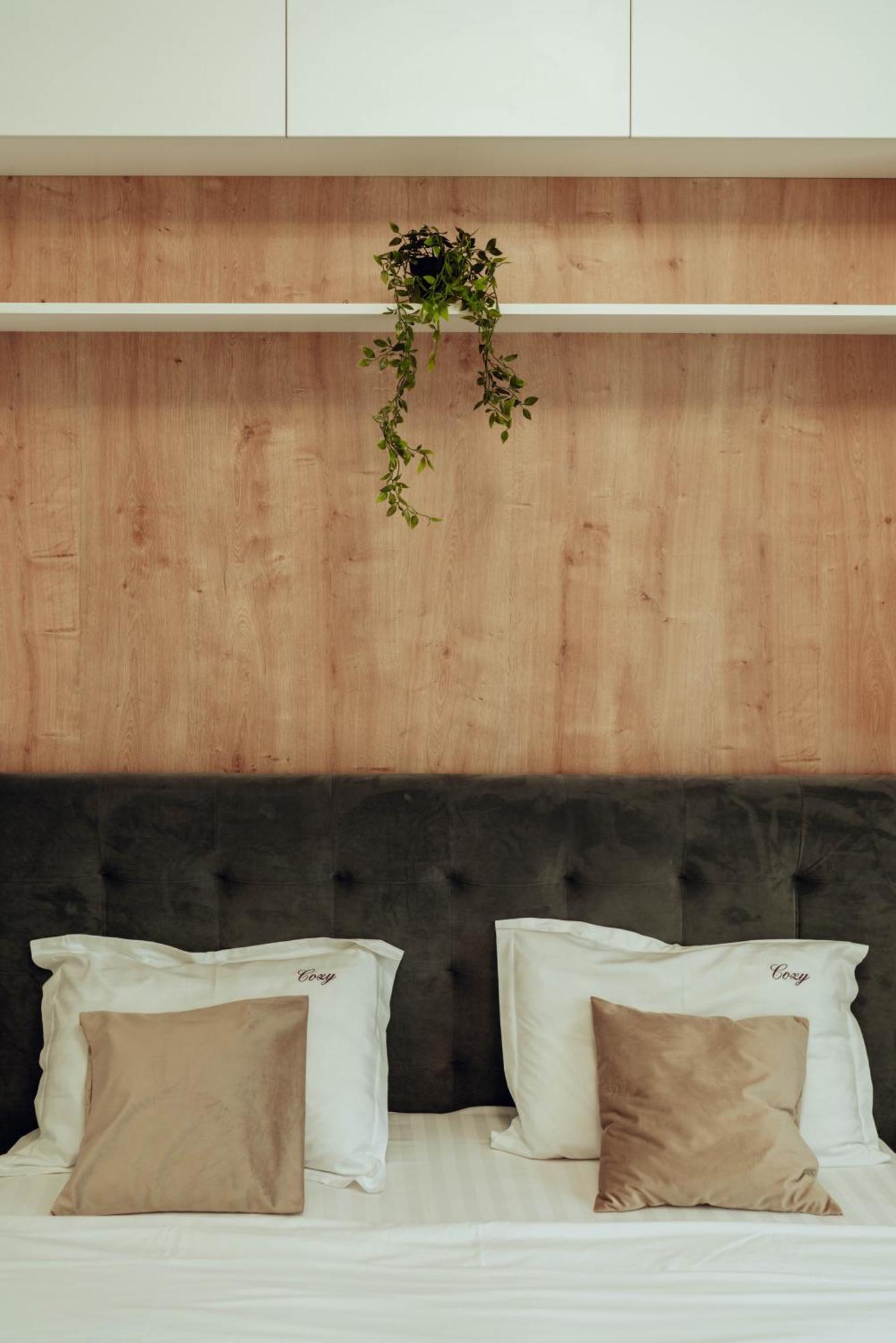 Cozy Apartments - One Residence ยาช ภายนอก รูปภาพ
