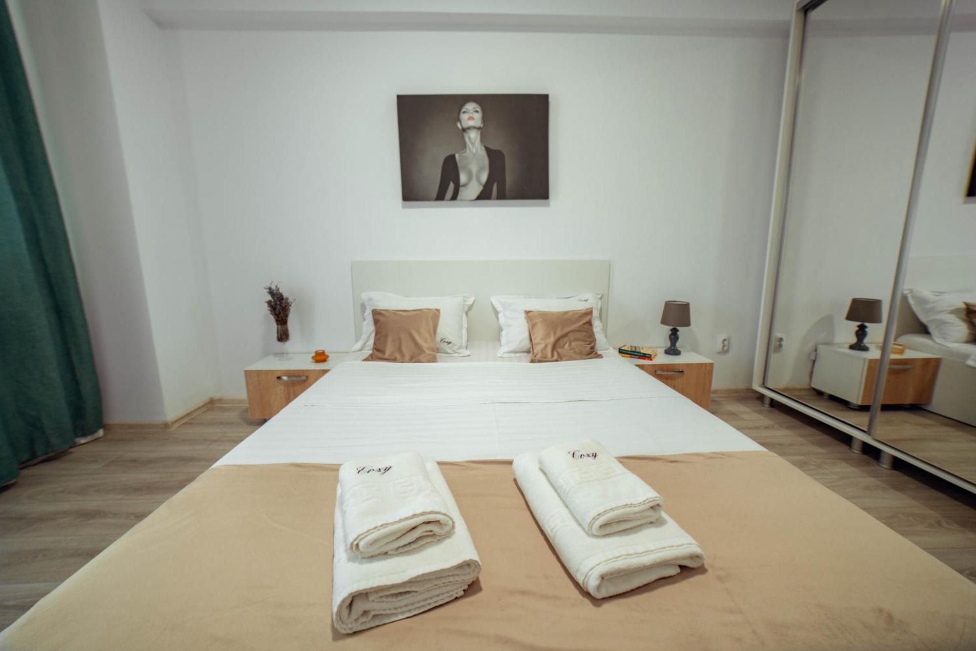 Cozy Apartments - One Residence ยาช ภายนอก รูปภาพ